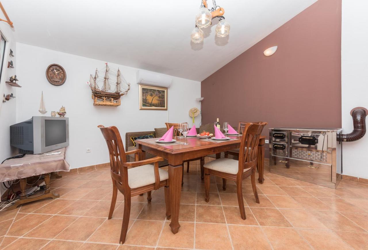 Holiday Home Frane Slivno  외부 사진