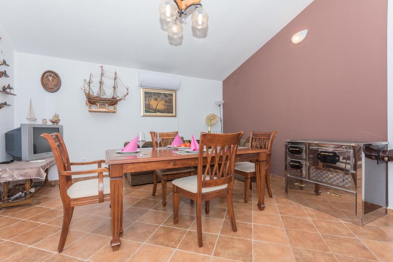 Holiday Home Frane Slivno  외부 사진
