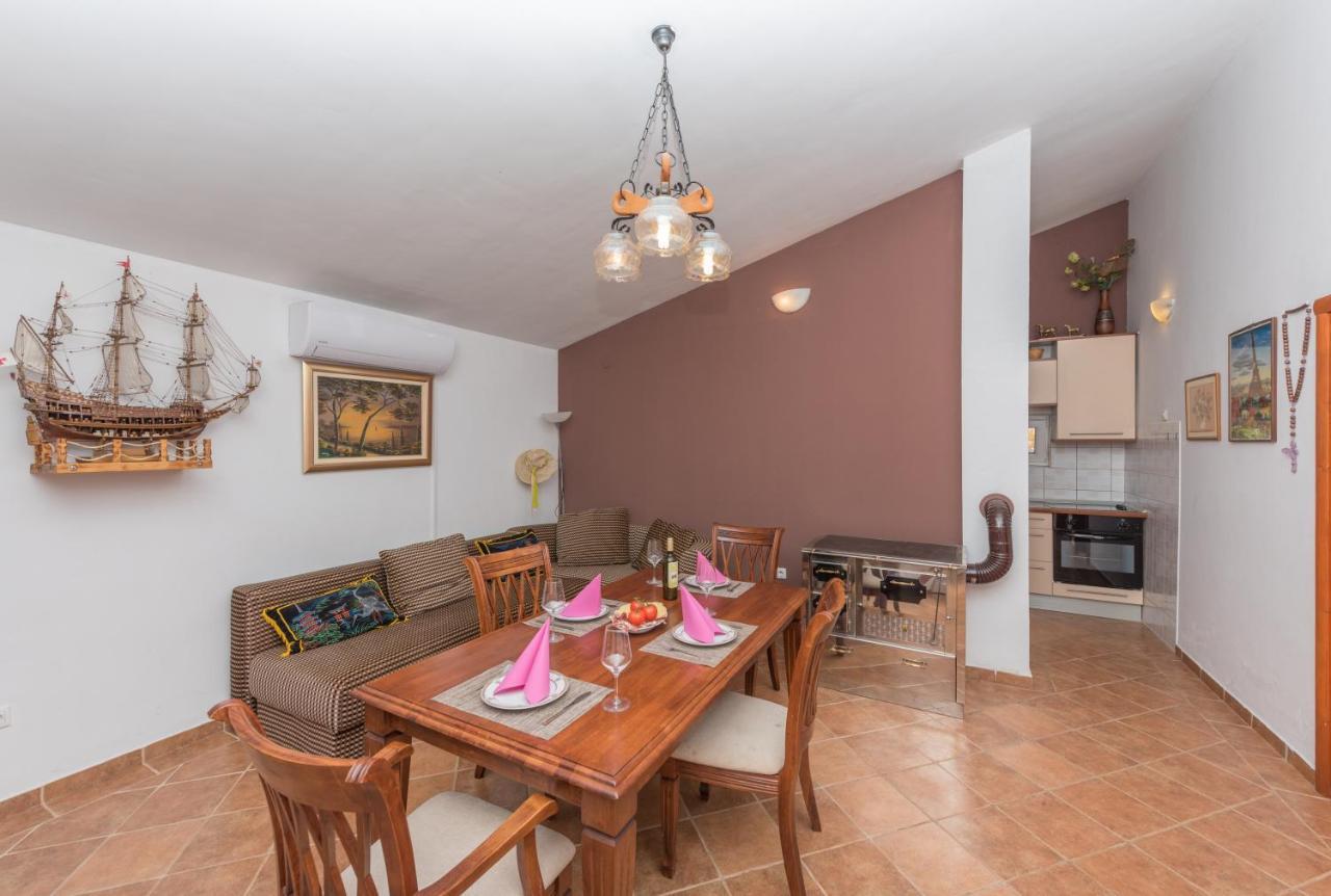 Holiday Home Frane Slivno  외부 사진