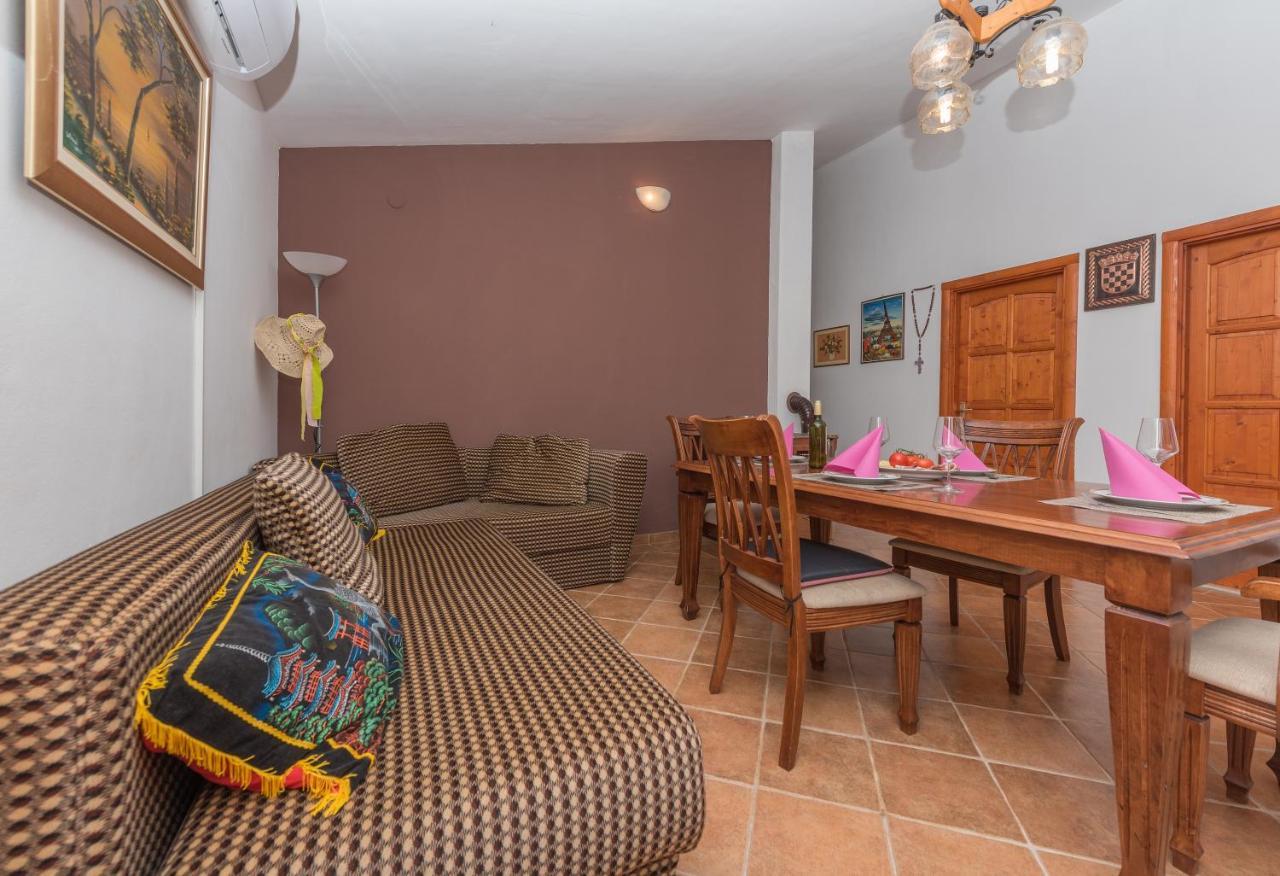 Holiday Home Frane Slivno  외부 사진